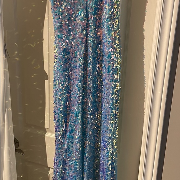 Stunning blue sequins gown dress by Windsor sz 3/4 (small) - Picture 2 of 6